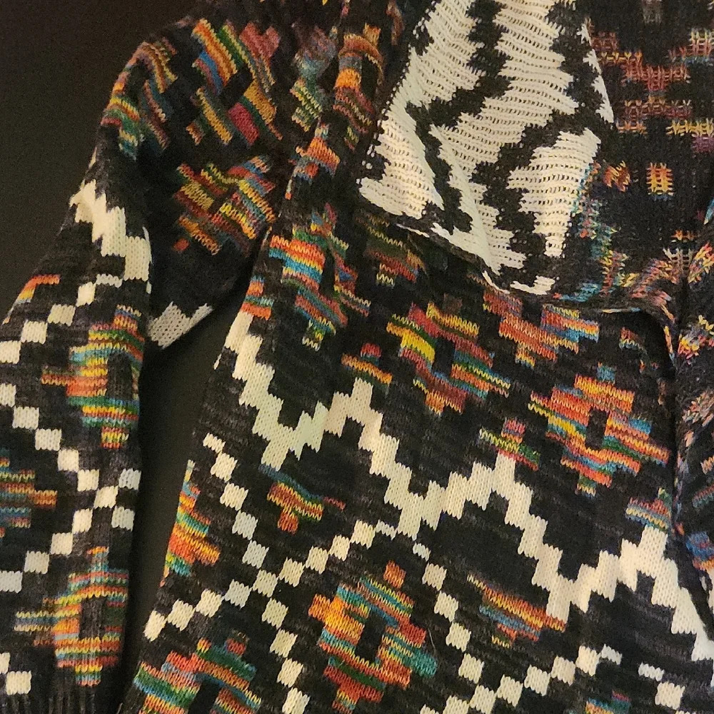 Intro Multicolor Southwestern Geometric Print Loose Women's Cardigan - Picture 3 of 11